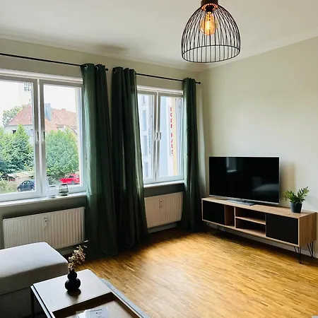 Zum Fruehling * שוויינפורט